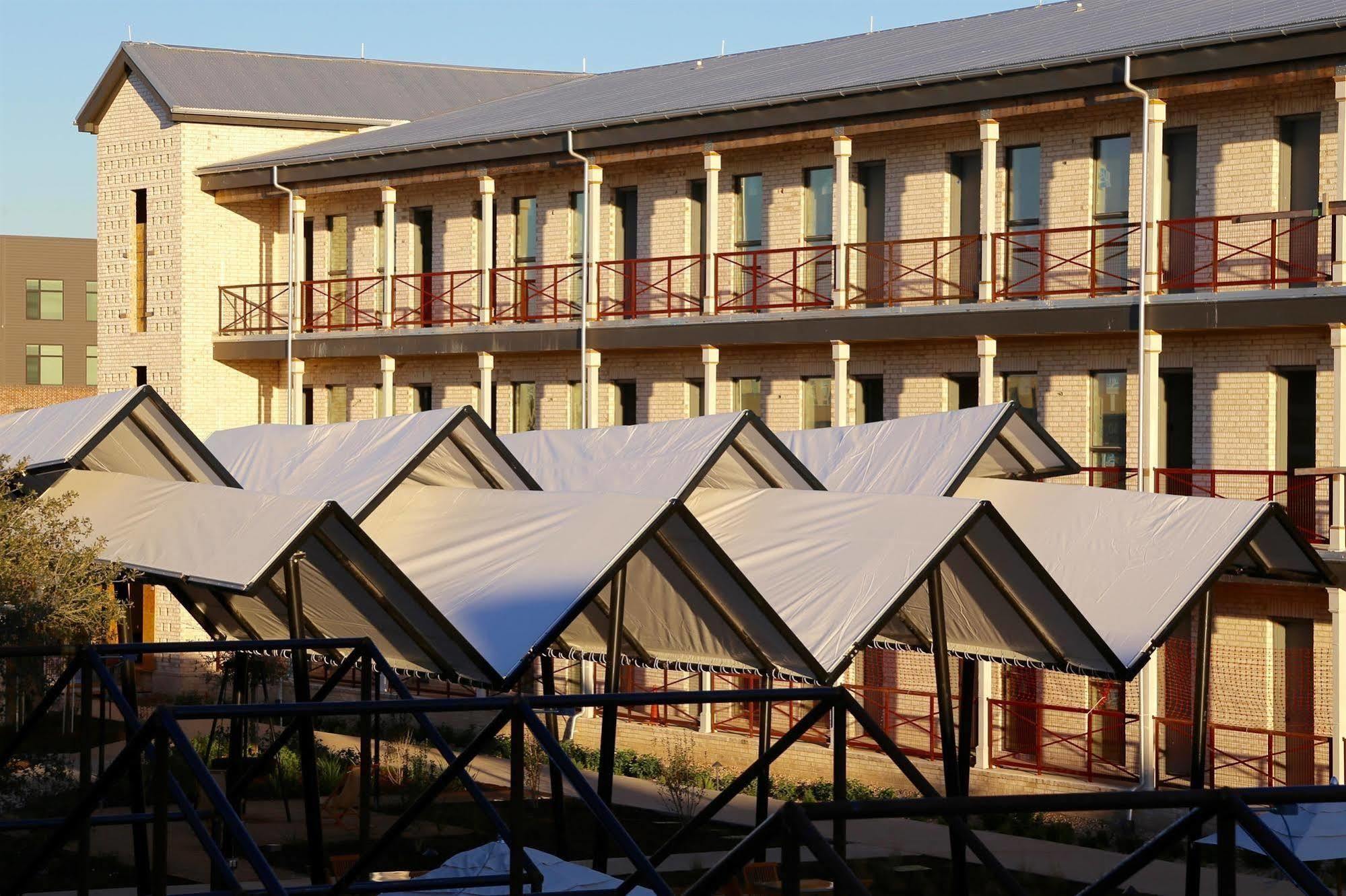Cavalry Court, By Valencia Hotel Collection College Station Exteriér fotografie