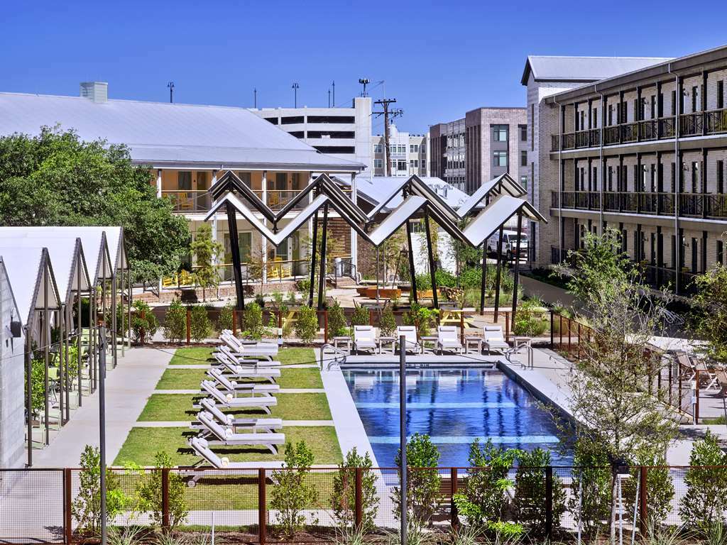 Cavalry Court, By Valencia Hotel Collection College Station Exteriér fotografie